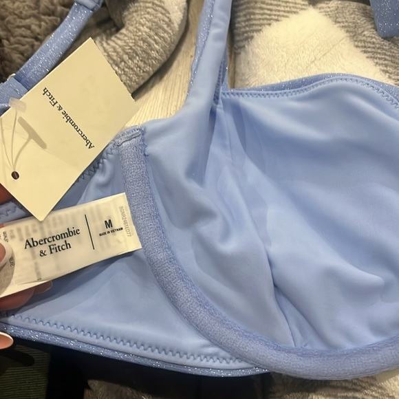 NWT Abercrombie & Fitch Blue Shimmer Bikini Top Medium M underwire wide strap - Picture 7 of 9